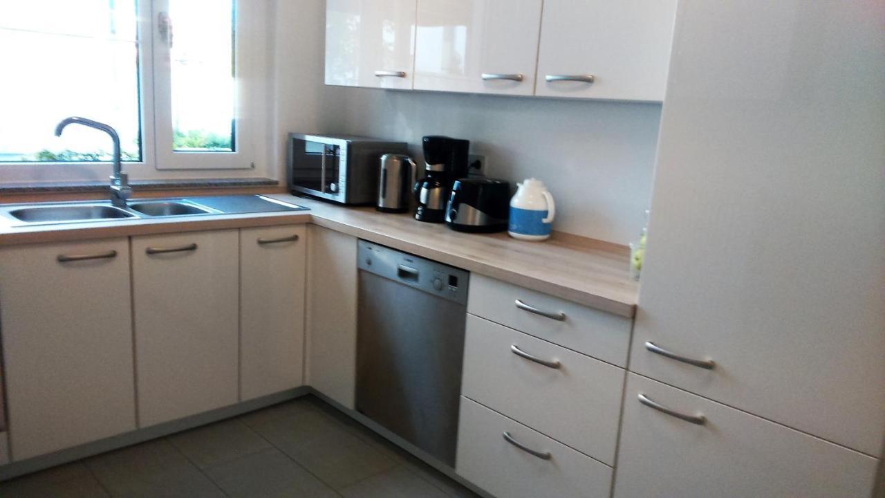Privat Zimmer Richtung Messe Hanôver Exterior foto